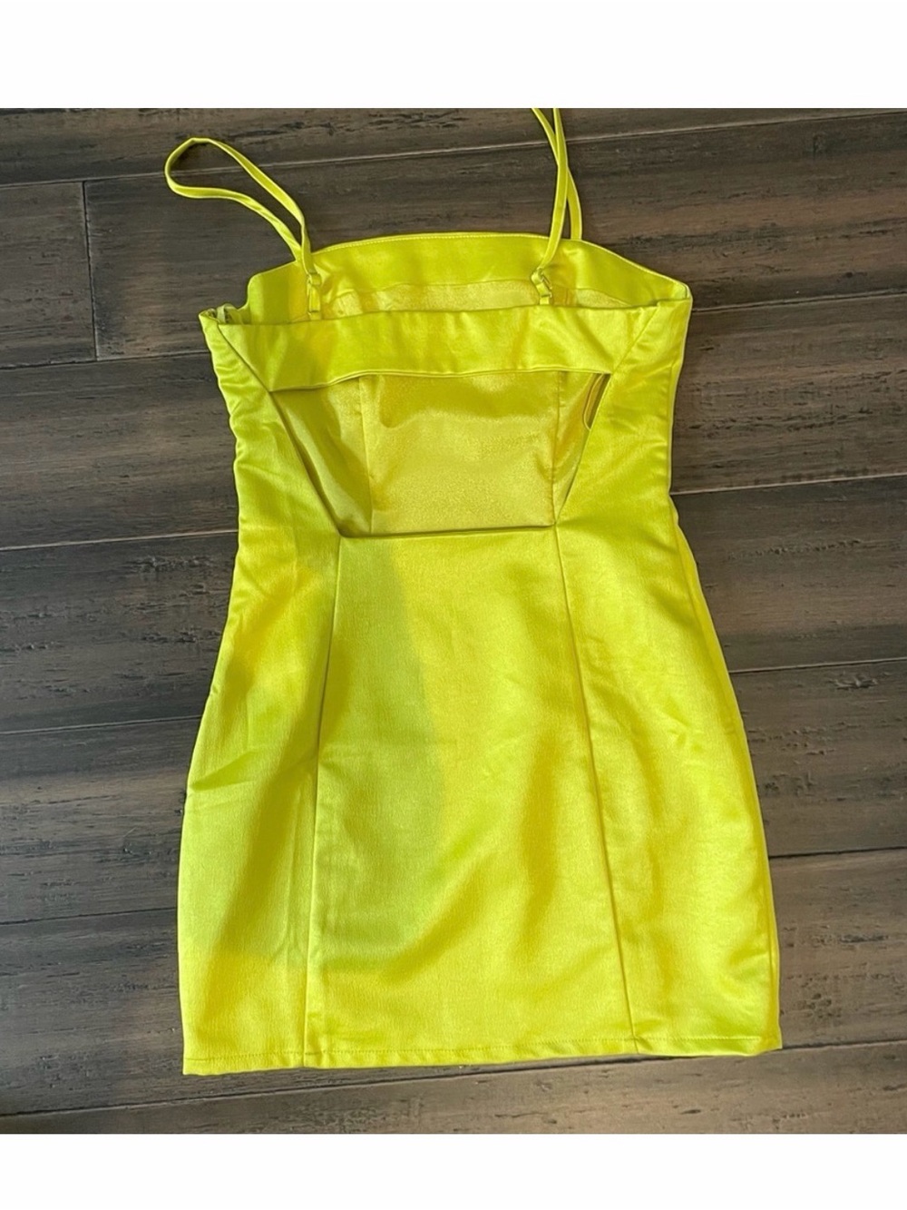 nwt super down revolve chartreuse mini dress in satin finish xs - Picture 4 of 5